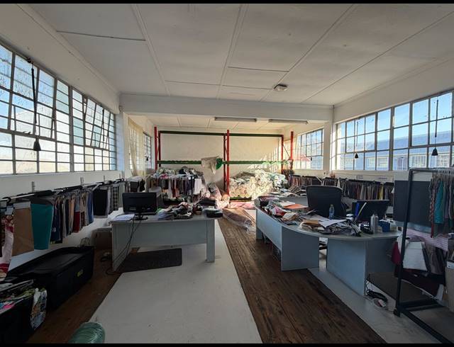 117M² BUILDING TO LET IN OBSERVATORY